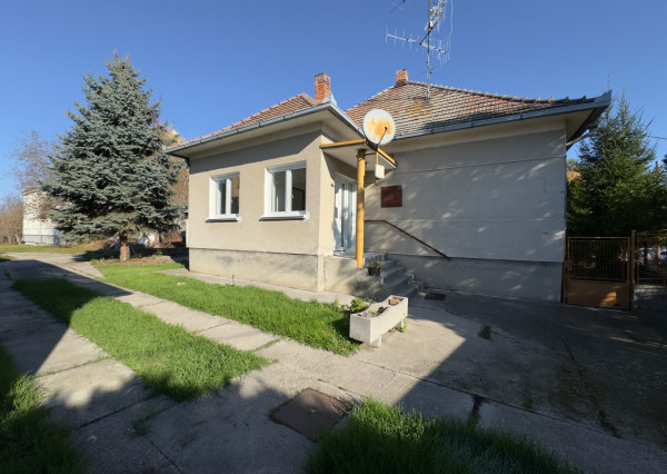 Perspektívny rodinný dom v centre obce Vrakúň