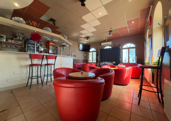 Komerčný objekt na Hlavnej ceste na prenájom,  Imeľ