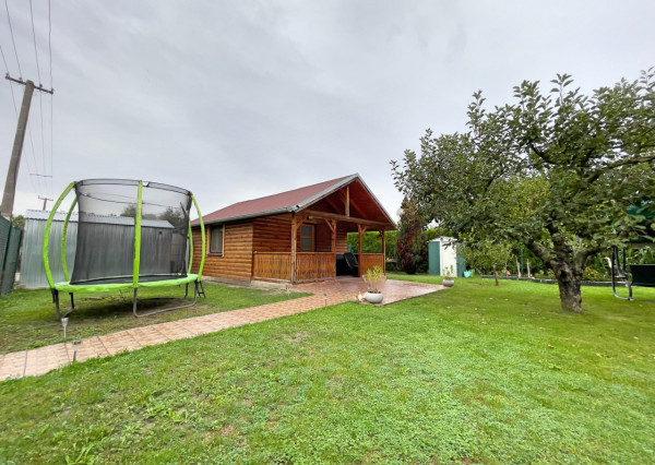 Chata so záhradou v rekreačnej časti Novej Osady