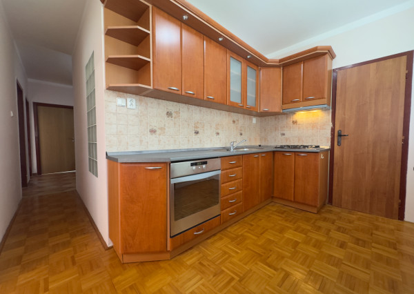 4-izbový byt s výmerou 84 m² na Klinčekovej ulici v Komárne