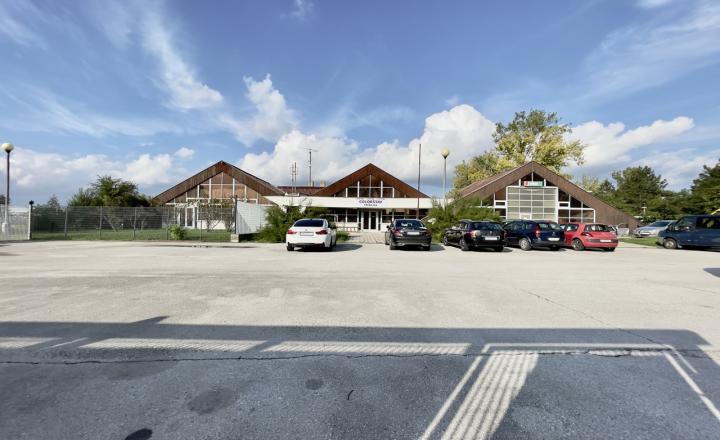 Komerčný objekt v Zlatnej na Ostrove, predaj