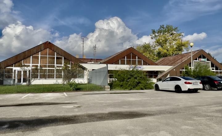 Komerčný objekt v Zlatnej na Ostrove, predaj - fotografia 1