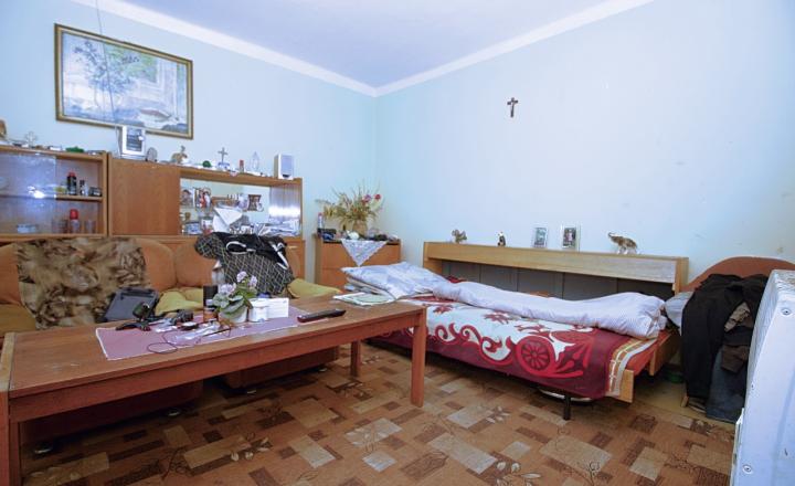 Rodinný dom na predaj v tichej ulici, Imeľ - fotografia 3
