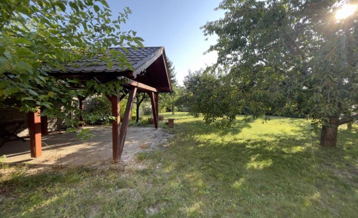 Lukratívny pozemok na stavbu RD Komárno s pasívnym príjmom