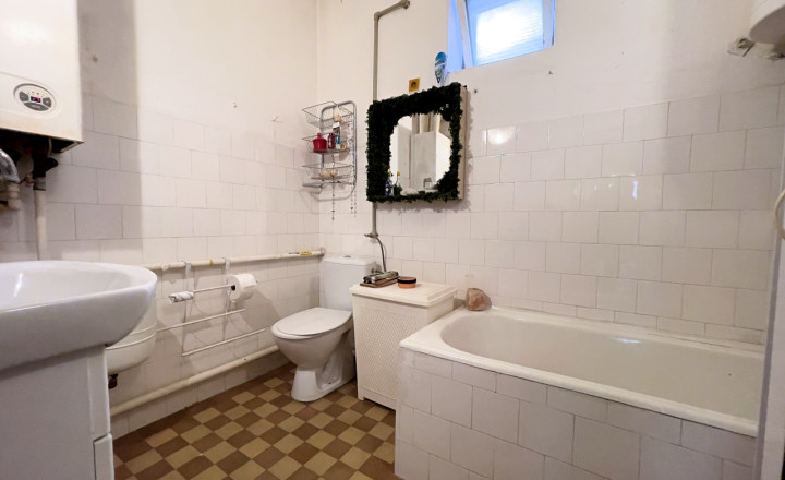 Rodinný dom na predaj Kolárovo - fotografia 8