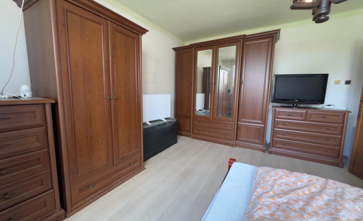 Dom na predaj alebo výmenu za 2 izbový byt Komárno - fotografia 1