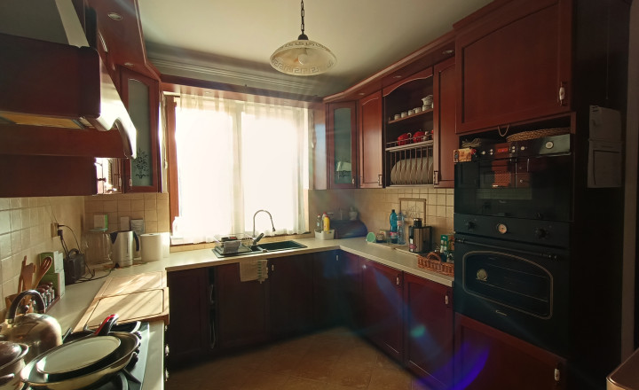 Bungalov so zimnou záhradou a garážou, Bajč