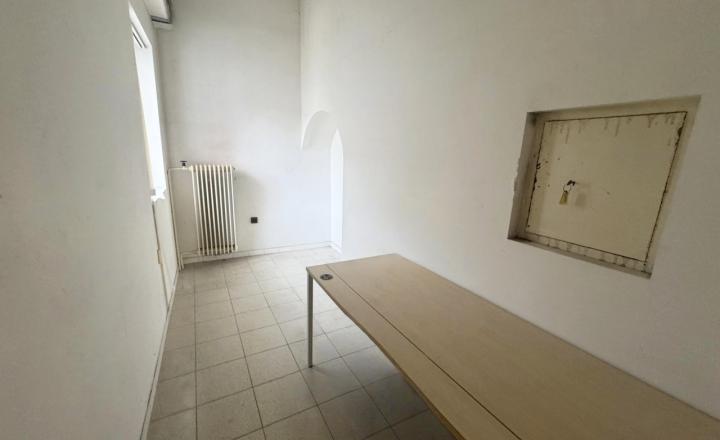 Na prenájom - administratívne priestory Nova Stráž - fotografia 8