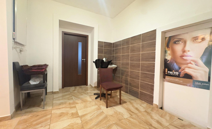 Rodinný dom na podnikanie alebo investičné bývanie –  Bát. Kosihy. - fotografia 3