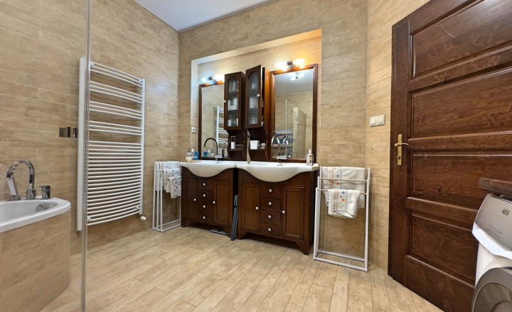 Exkluzívny rodinný dom Komárno – inteligentný luxus a skutočný pokoj. - fotografia 17