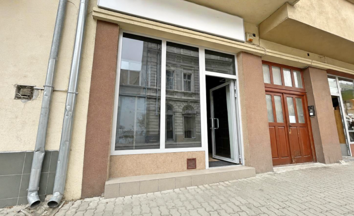 Obchodný priestor v centre Nových Zámkov