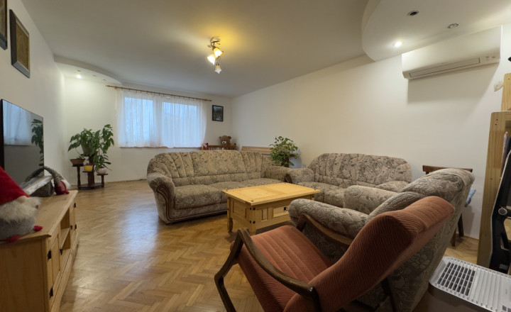 Rodinný dom, kde sa pokoj nekončí za plotom - Alžbetin ostrov - fotografia 15