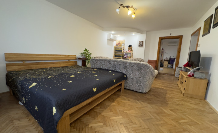 Rodinný dom, kde sa pokoj nekončí za plotom - Alžbetin ostrov - fotografia 16