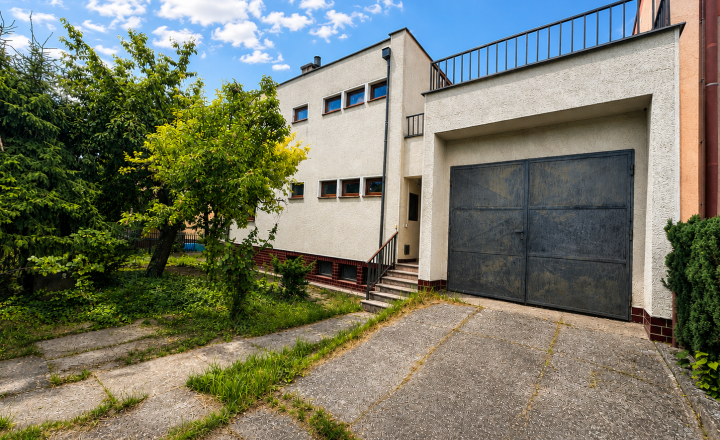 Rodinný dom vo vyhľadávanej lokalite s 5 izbami, garážou a kompletným podpivničením