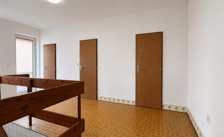 Rodinný dom vo vyhľadávanej lokalite s 5 izbami, garážou a kompletným podpivničením - fotografia 25