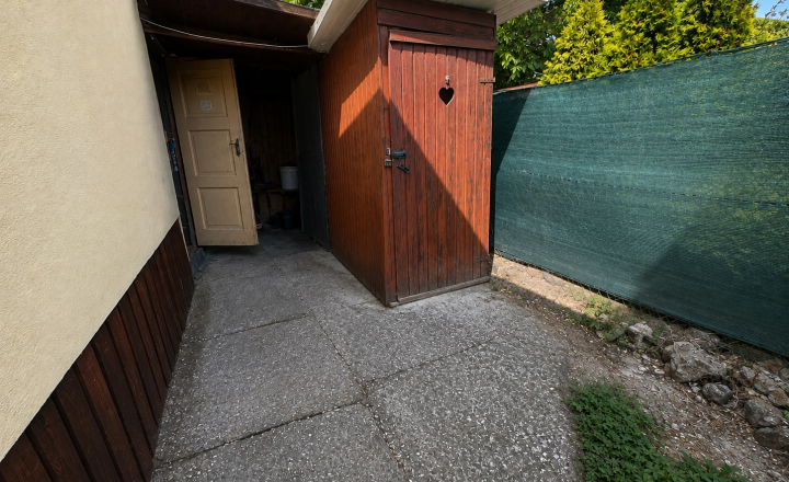 Záhrada, kde môžete tráviť voľný čas od jari do jesene - fotografia 12