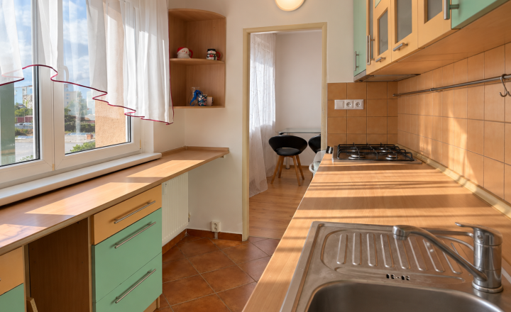 Na prenájom 2-izbový byt v Komárne – Košická ulica, 55 m² s balkónom - fotografia 5