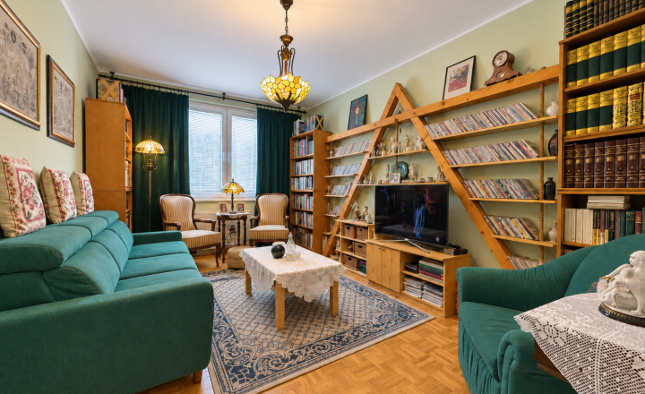 3-izbový byt /72 m²/ s pracovňou, špajzou a komorou - Rákócziho ulica