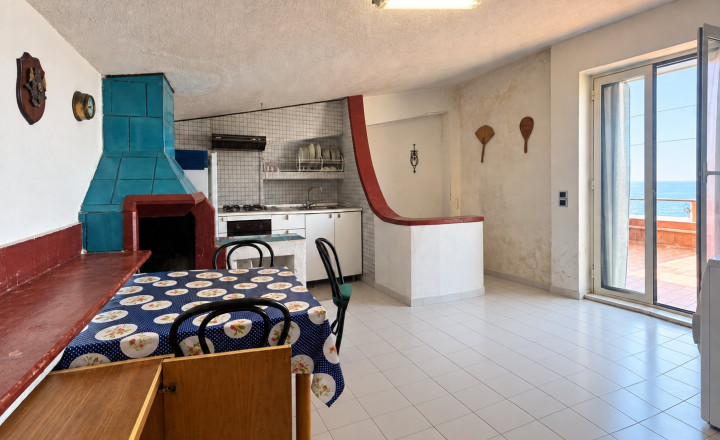 Terasa 40 m² s výhľadom na more v byte s podkrovím v Scalei - fotografia 5