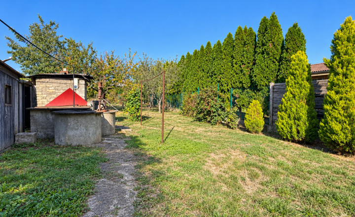 Útulný domov na dobrej adrese v Nových Zámkoch - fotografia 9