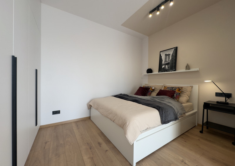 Jednoizbový moderný apartmán s veľkou terasou, Komárno